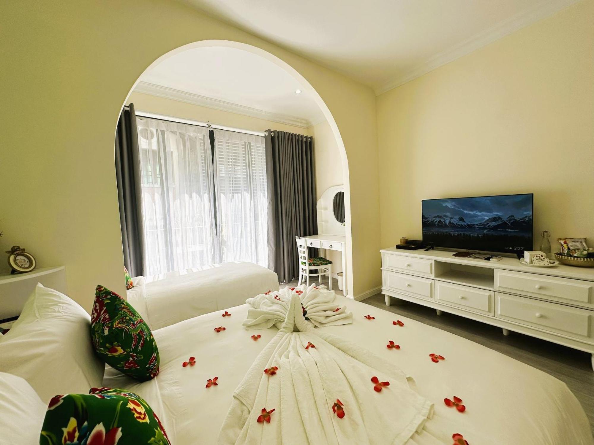 Chez Mimosa Boutique - New Address 135 Tran Hung Dao Hotel Ho Chi Minh City Exterior photo
